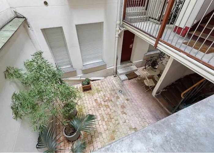 Parisian Nest I Stone Walls & Authentic Charm Apartment Paris