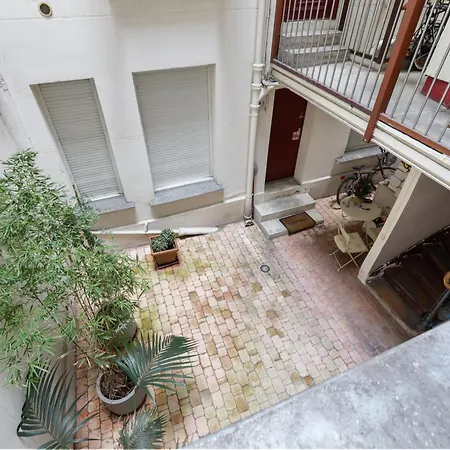 Parisian Nest I Stone Walls & Authentic Charm Apartment Paris