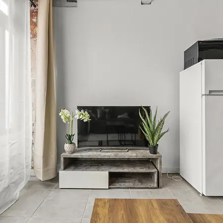 Parisian Nest I Stone Walls & Authentic Charm Apartment