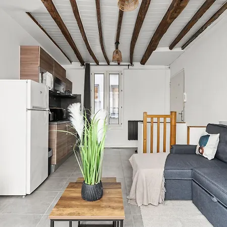 Apartment Parisian Nest I Stone Walls & Authentic Charm
